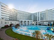 Radisson Blu -      